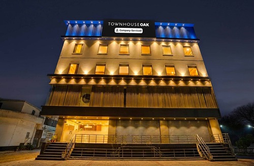 Alwar House | Townhouse Oak Alwar Railway Station