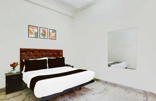 Ghaziabad Hotel | Townhouse Oak Johri Enclave Metro Station Second Home