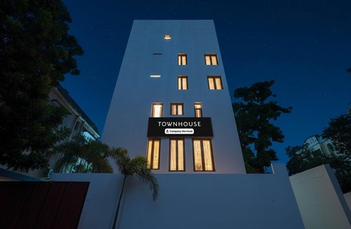 KK Nagar House | Townhouse Passport Office Saligramam