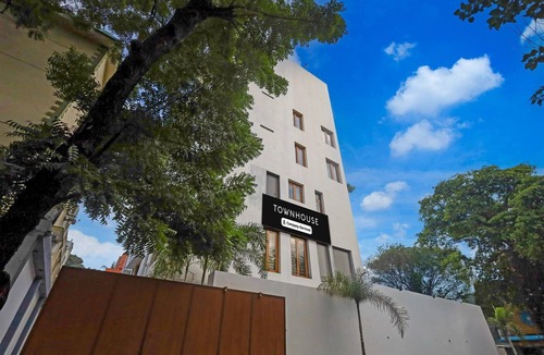 KK Nagar House | Townhouse Passport Office Saligramam