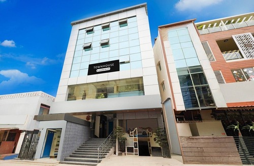 Krishnarajapura House | Townhouse Whitefield Railway Station