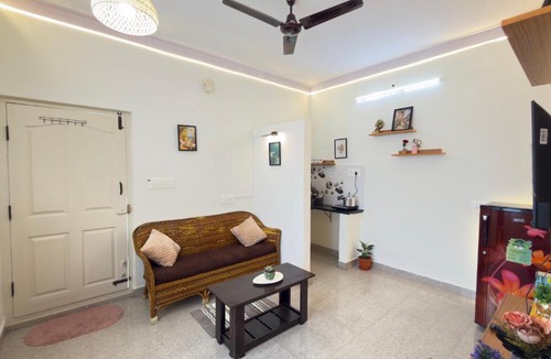 Gokulam Apartment | Trayi stay