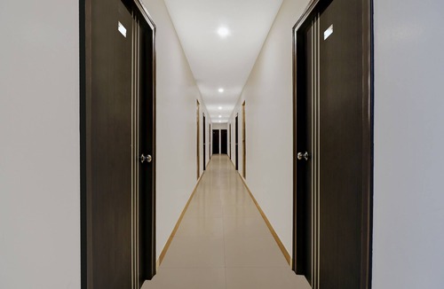 Domlur Hotel | Treebo Blueberry Inn