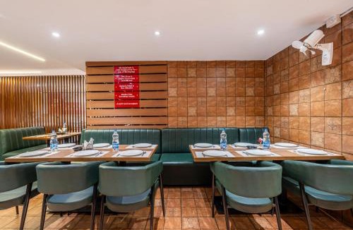 Sadduguntepalya Hotel | Treebo Comfy Business, Opp Nexus Mall Koramangala