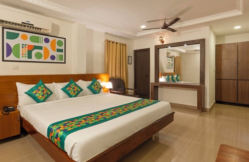 Kalapettai Hotel | Treebo Golden Bliss