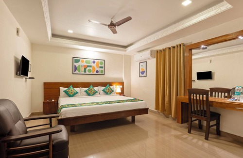 Kalapettai Hotel | Treebo Golden Bliss