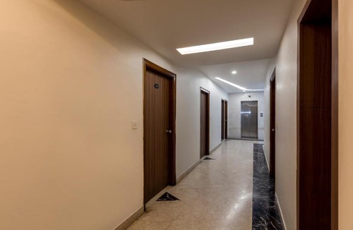 Sheshadripuram Hotel | Treebo Hiland Suites