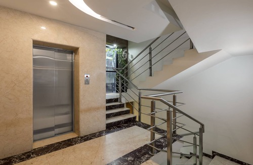 Sheshadripuram Hotel | Treebo Hiland Suites