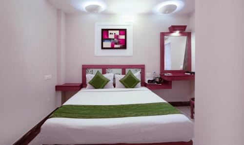 Kochi Hotel | Treebo The Qasr