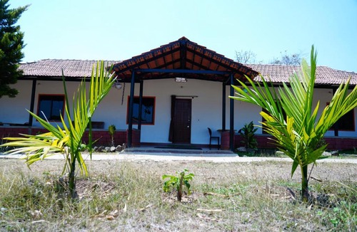Heggadadevankote Hotel | Trogon resort