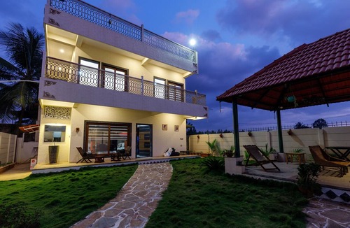 Narasapura Villa | Tropicana Twin Homes Jacuzzi 5bhk40min Airport