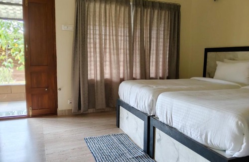 Kamalapur Hotel | Tutti Cafe