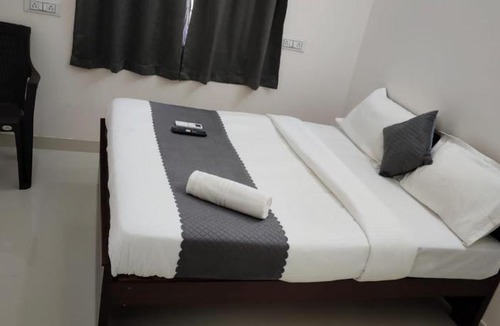 Semmencherry Hotel | Twin Tag Residency