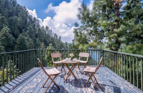 Shimla Villa | Under The Pines by StayVista - 3BHK Pet-Friendly Villa with Bonfire