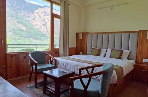 Manali Hotel | Vesper Woods Manali – Scenic Stay with Mountain Views