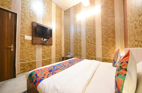 Faridabad Hotel | Via Grand Palace