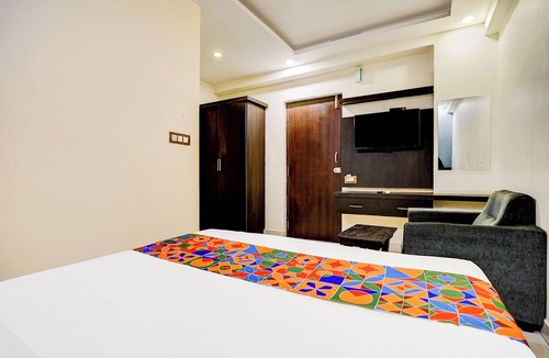 Jayanagar Hotel | Via Royal Regalia Inn - Jayanagar