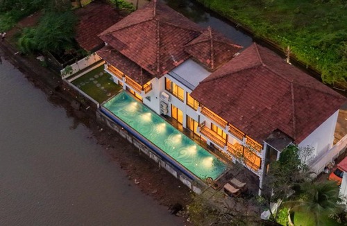 Pilerne Industrial Estates Villa | Villa Fleuve 6-BHK Riverfront Hideaway With Infinity Pool & Bathtub