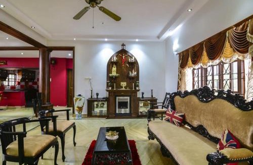 Sernabatim Villa | Villa - Sleeps 8 - Garden - Parking - Patio