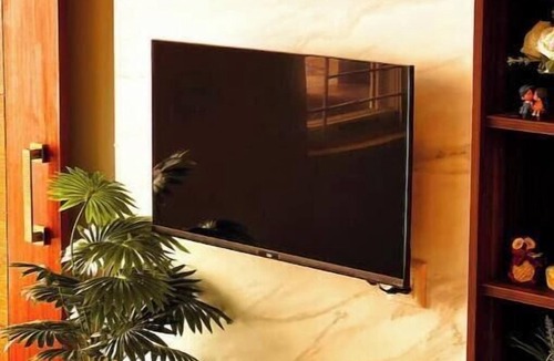 Palm Meadows Apartment | Voyaraz Aadhya Suite 1BHK |Near Metro 101