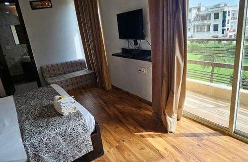 Vrindavan Hotel | Vrindavan Spritual Stay