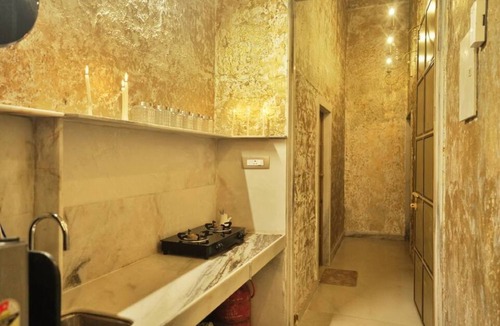 Aarey Colony Apartment | Wadhwani's Haveli Villa with Private Pool! 2