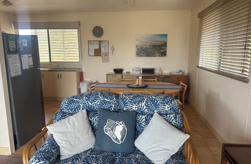 Woodgate House | Walk to the beach-3BR House-Aircon-Pool table-WiFi-Pet friendly-EV Charger