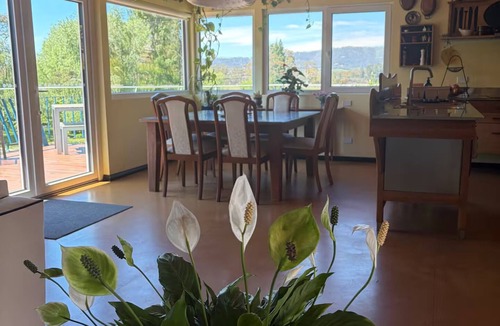 Margate House | Warm home in rural setting.