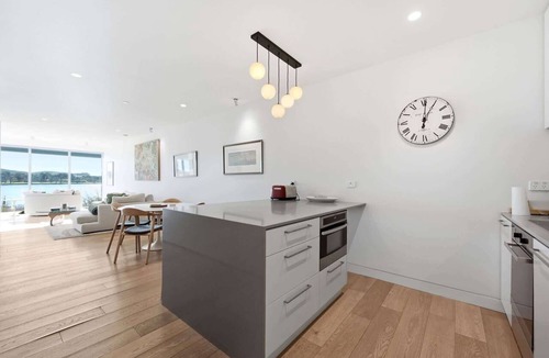 Kingston Apartment | Waterfront 1-Bed Apartment in Kingston
