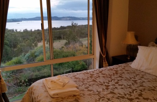 Margate Bed & Breakfast | Waterview Gardens B&B
