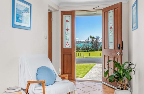 Dolphin Point Apartment | Wave Spray in Dolphin Point