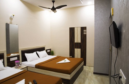Prabhadevi Hostel | Welcome Guest House - Hostel