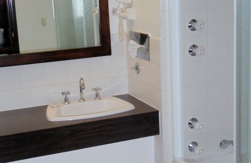 Queenstown Hotel | West Coaster Motel