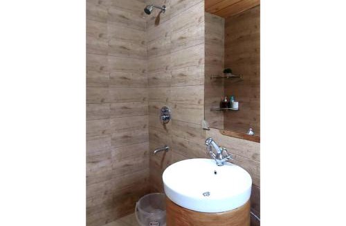 Bhimtal Ski Chalet | Whistling Thrush Chalet