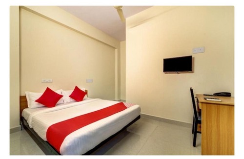 Gachibowli Hotel | White house budjet hotel