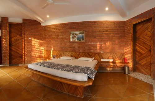 Navi Mumbai Villa | White Triangle By Joy Suites