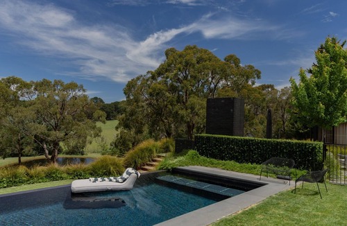 Red Hill South House | Winifred - Heart of the wine region.