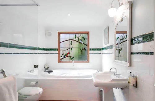 Olinda Ski Chalet | Woolrich Cottage - 2 Bedroom Cottage in Gorgeous Gardens