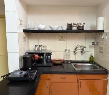 Indiranagar Apartment | Work Friendly 1BHK in Indiranagar, 5 mins to metro