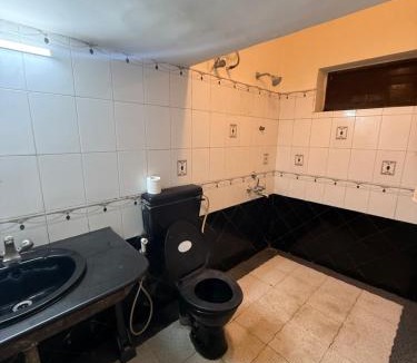 Indiranagar Apartment | Work Friendly 1BHK in Indiranagar, 5 mins to metro