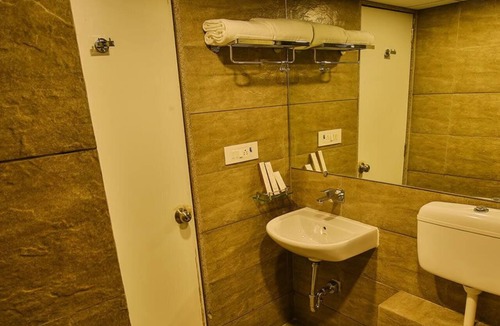 Dumas Hotel | Wow Studio at Weekend Address