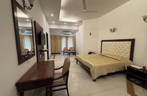 Pinjore Hotel | Yadavindra Gardens