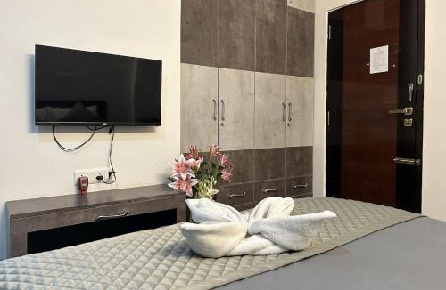 Thigalarapalya Hotel | Yahweh Suites