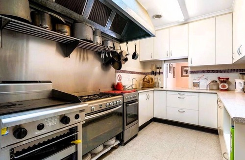 O'connell Resort | Yarrabin Country Retreat - whole complex and cabin 1-8. Minimum guests is 10