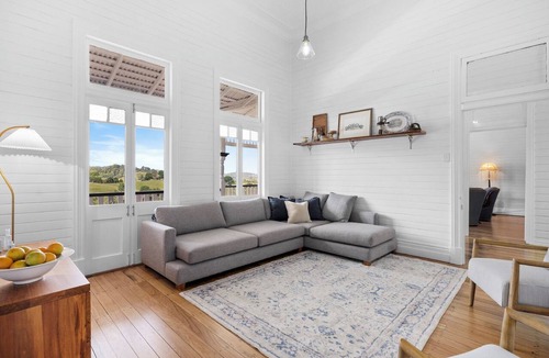 Cudgera Creek House | Yarrum Downs House - Luxury Farmstay - 5 min to beach