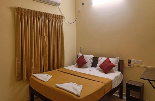 Kalapettai Hotel | Yoga Inn