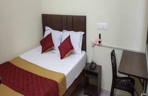 Kalapettai Hotel | Yoga Inn