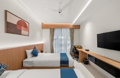 Bengaluru Hotel | Yolotel-Off airport road