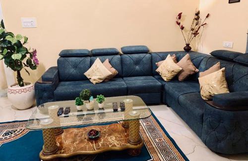 Mudaliarpet Villa | Zhastay Villa Royal Private Stay Couples Families