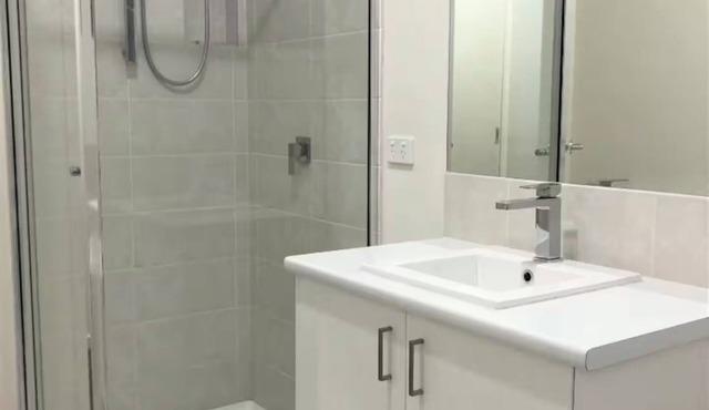 11 Serenity Home 4-bedroom house with WiFi and AC in delightful Pakenham in Pakenham